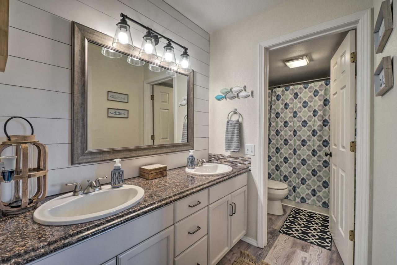 Centrally Located Branson Condo With Pool And Marina! Kültér fotó
